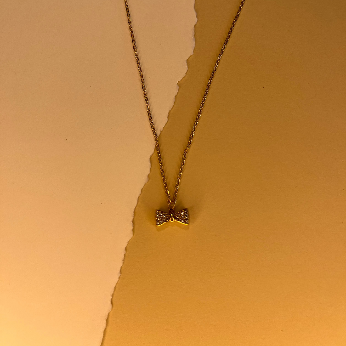 COLLAR MOÑITO